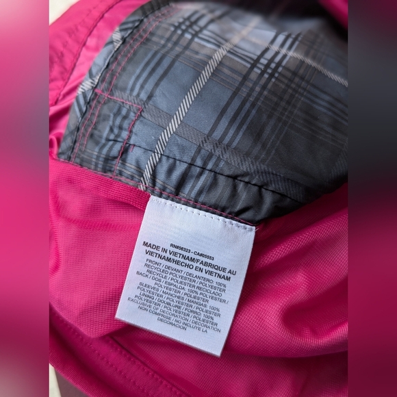 Waterproof Nike Golf Jacket with Pockets - Picture 11 of 12